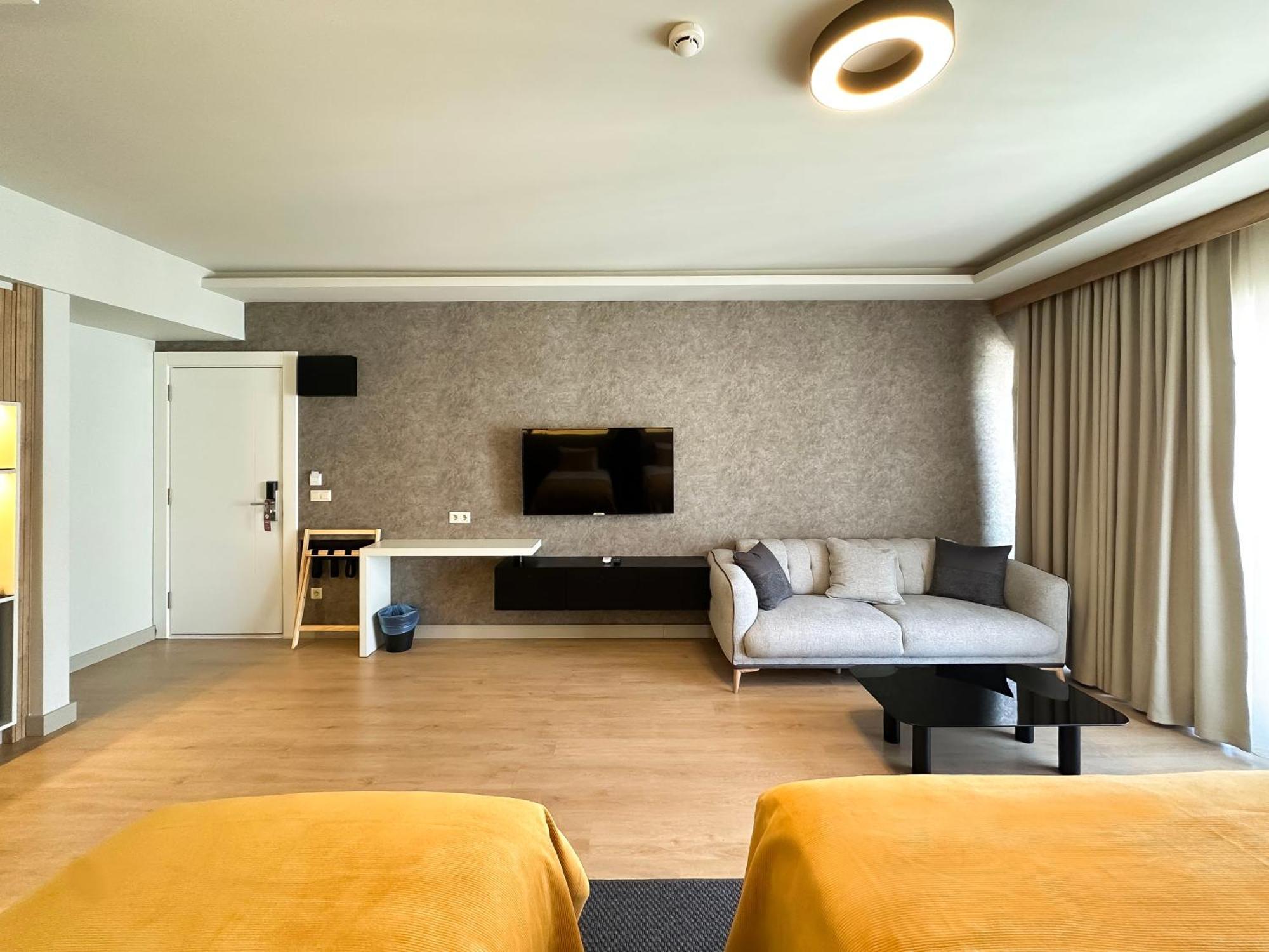 Dugi Hotel Istanbul Exterior photo