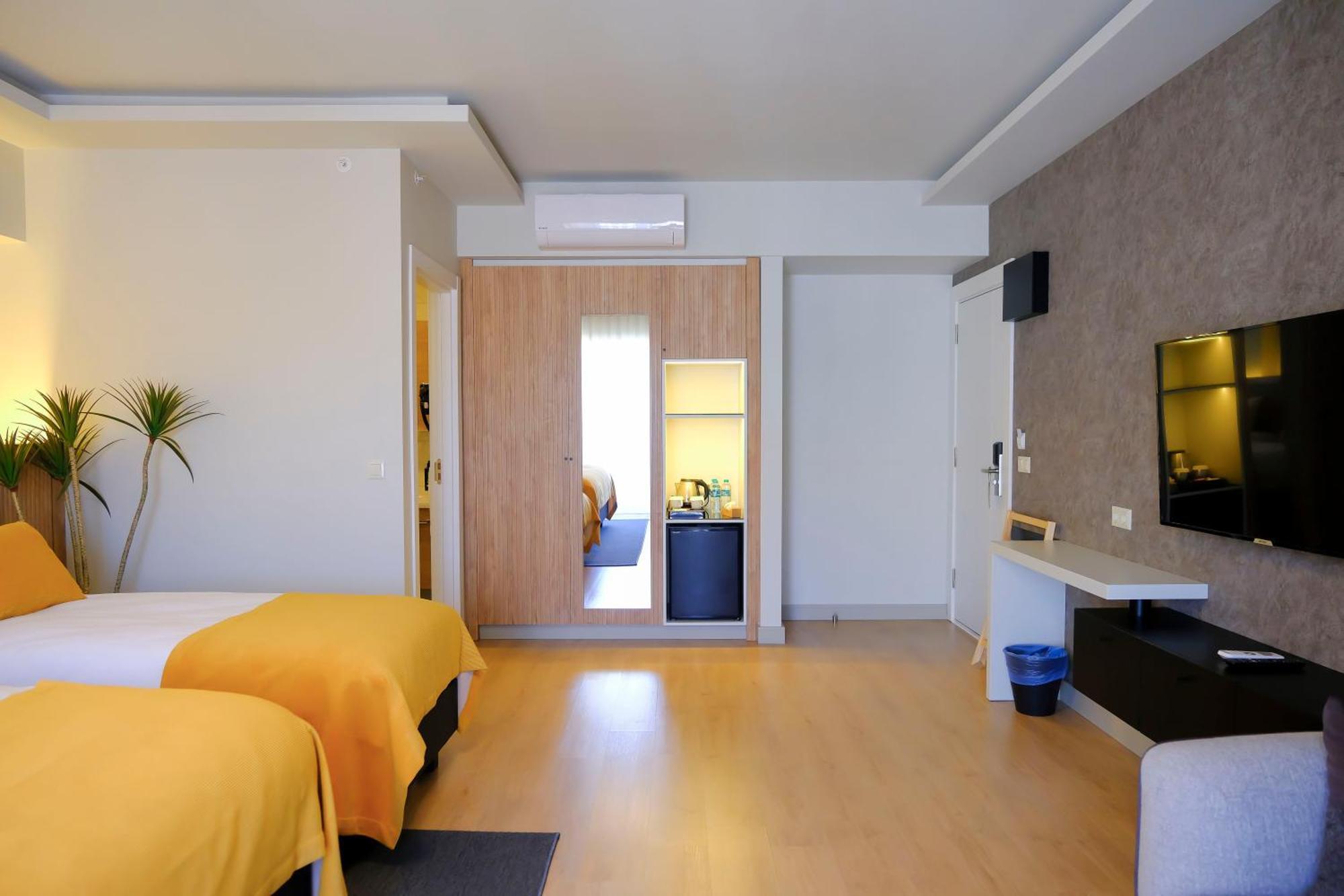 Dugi Hotel Istanbul Exterior photo
