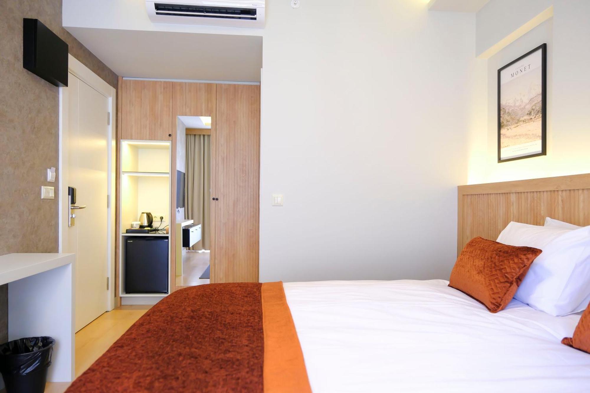 Dugi Hotel Istanbul Exterior photo